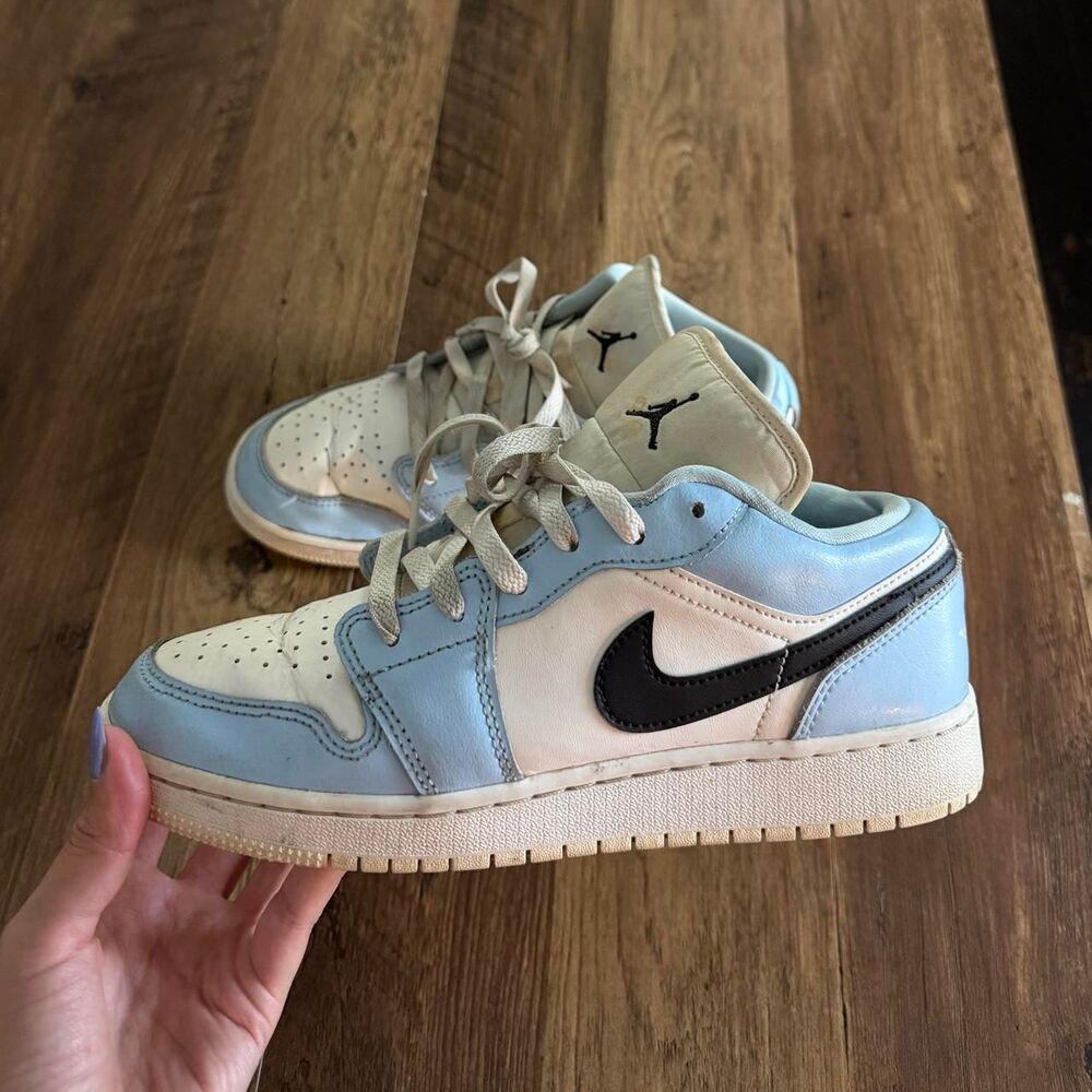 Jordan 1 sneakers